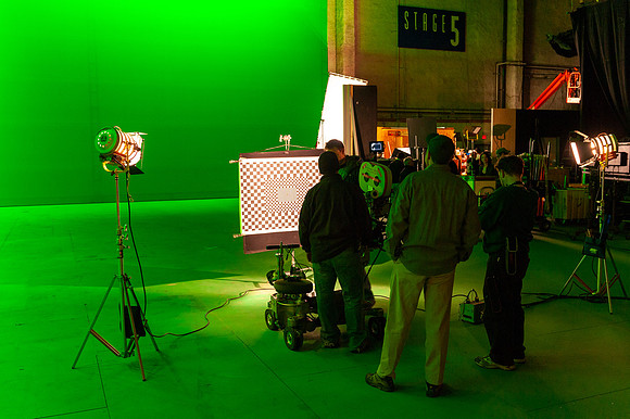 ON SET: Adjustment Bureau